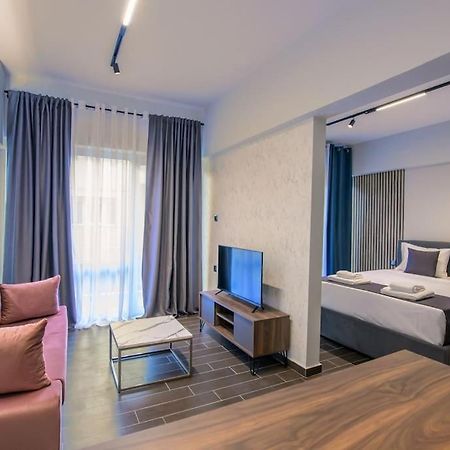 Luxury Central Apartment 4,1 ลาริซา ภายนอก รูปภาพ
