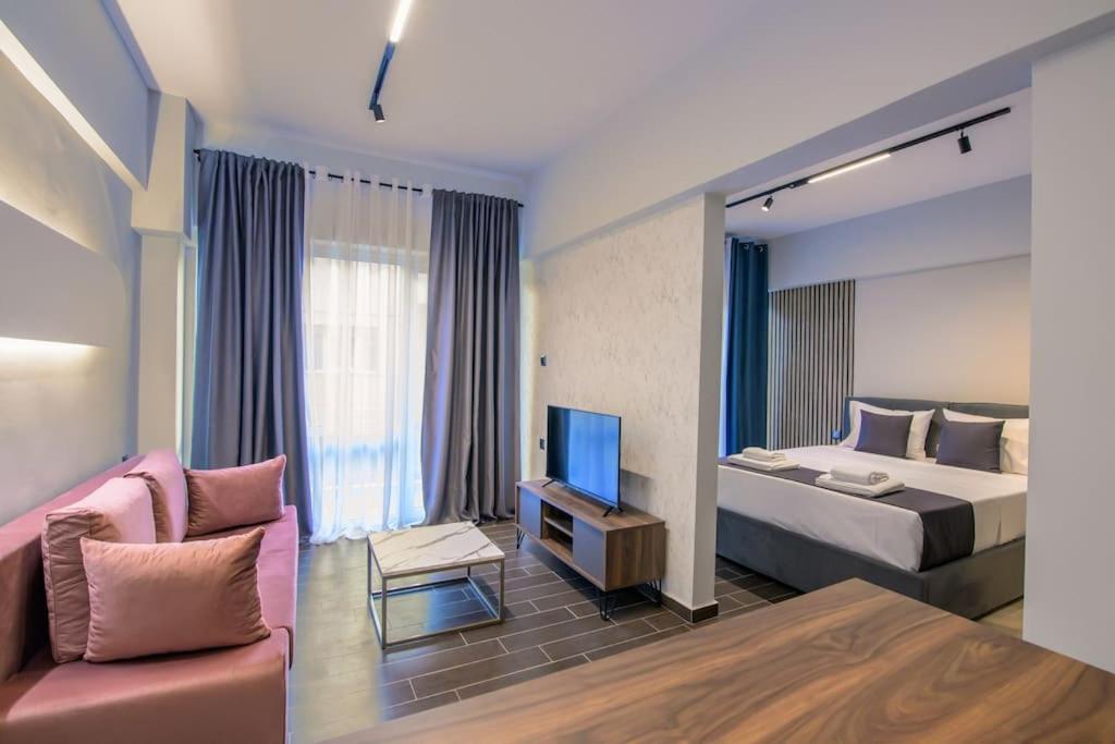 Luxury Central Apartment 4,1 ลาริซา ภายนอก รูปภาพ